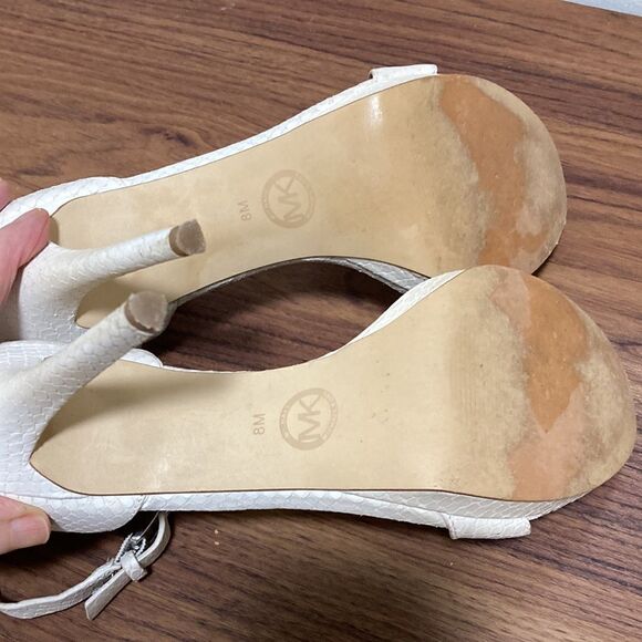 Michael Michael Kors Hutton White Embossed Ankle Strap Sandals. Size 8. - Picture 6 of 10
